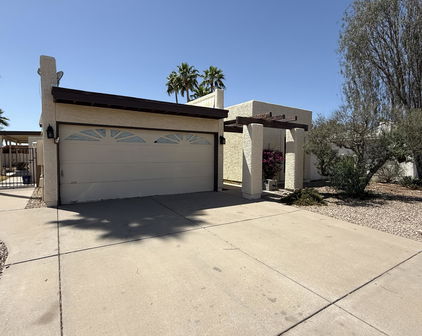 26210 S Saddletree Drive, Sun Lakes