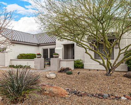 16210 W Desert Winds Drive, Surprise