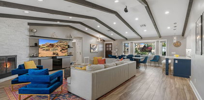 2885 E North Lane, Phoenix