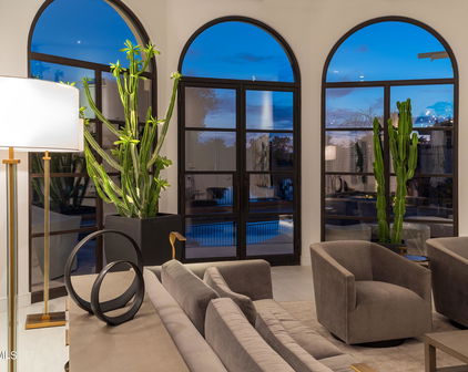 5340 N 31st Place, Phoenix
