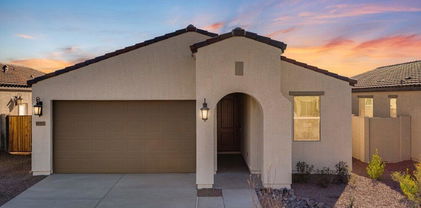 18111 W Hiddenview Drive, Goodyear