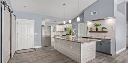 13213 W Wilshire Drive, Goodyear