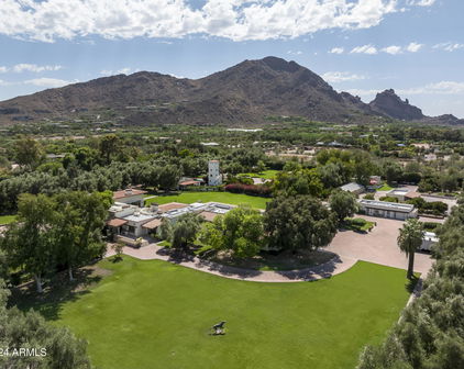 5815 N Saguaro Road, Paradise Valley