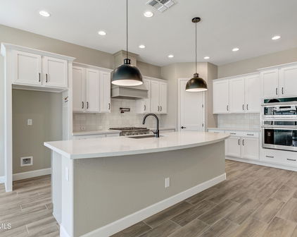 21349 W Hillcrest Boulevard, Buckeye