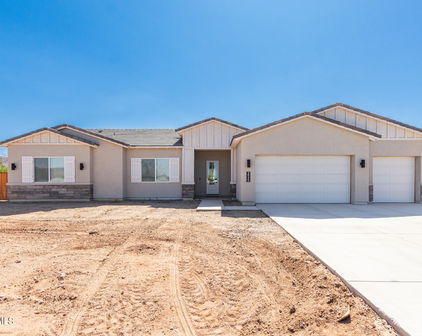 2935 W Latona Road, Laveen