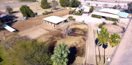 5752 N 105th Lane, Glendale