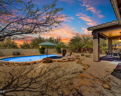 5537 E Dusty Wren Drive, Cave Creek