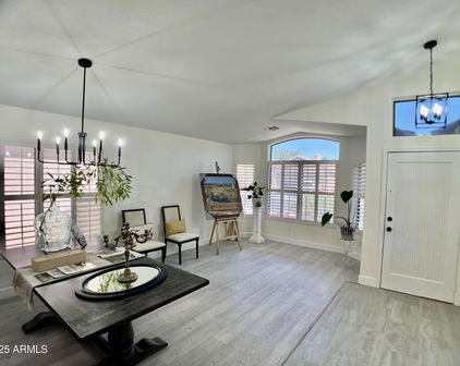 6626 W Monona Drive, Glendale