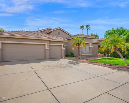1079 S Western Skies Drive, Gilbert