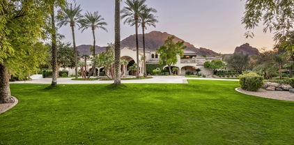 6161 N 59th Place, Paradise Valley