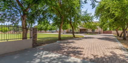 168 N Greenfield Road, Gilbert