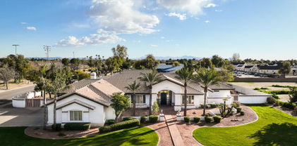 6305 W Dailey Street, Glendale