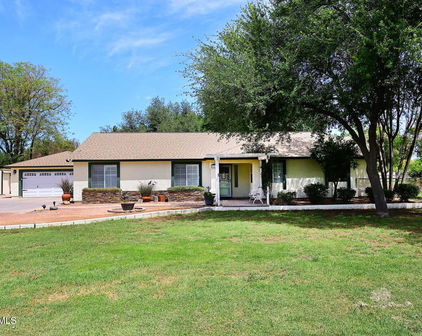 17730 E Brooks Farm Road, Gilbert