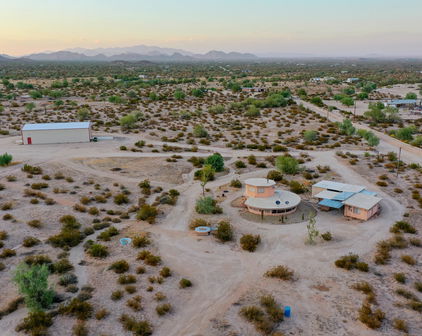 572 S Deer Trail, Maricopa