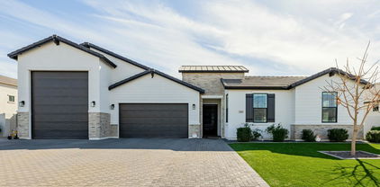 1265 E La Fortuna Court, San Tan Valley