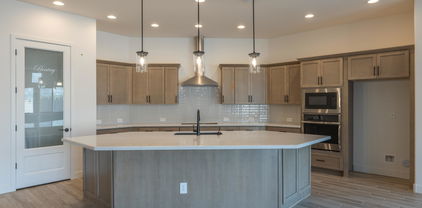 21482 W Minnezona Avenue, Buckeye