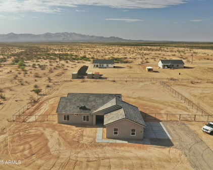 25721 W Running Deer Trail, Wittmann