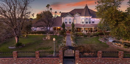 616 E Carver Road, Tempe