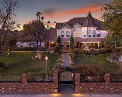 616 E Carver Road, Tempe