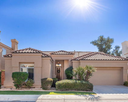 1942 W Peninsula Circle, Chandler