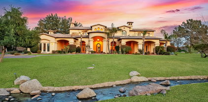 21 E Oakwood Hills Drive, Chandler