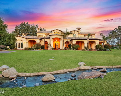 21 E Oakwood Hills Drive, Chandler
