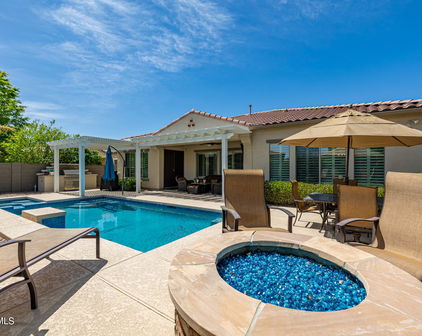 6563 S Legend Court, Gilbert