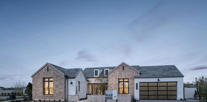 3950 E Penedes Drive, Gilbert