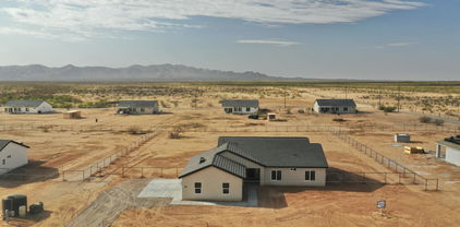 25875 W Running Deer Trail, Wittmann