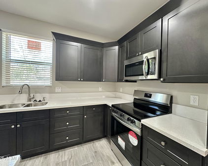 11216 W Apache Street, Avondale