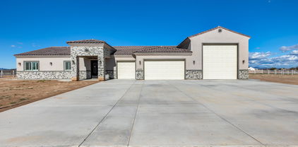 24036 W Cavedale Drive, Wittmann