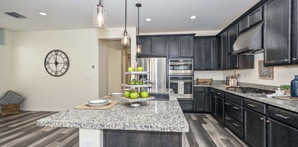 10730 W Escuda Drive, Peoria