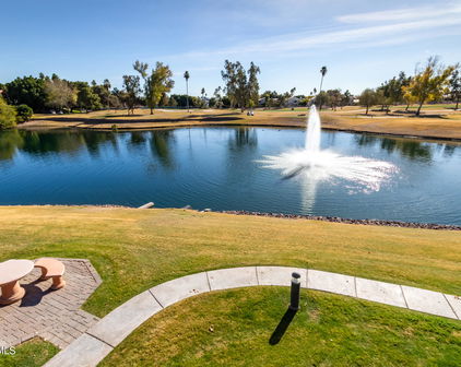 7401 W Arrowhead Clubhouse Drive Unit 2053, Glendale
