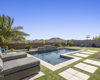 537 E Balao Drive, Phoenix