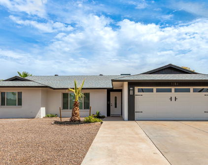 1054 E Carson Drive, Tempe