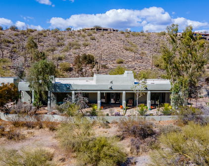 8619 E Silver Saddle Drive, Carefree
