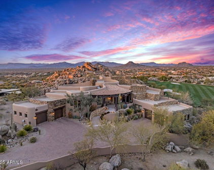 10473 E Greythorn Drive, Scottsdale