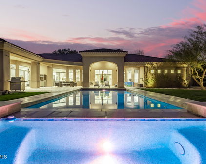 7100 E Berneil Drive, Paradise Valley