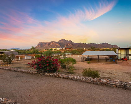 77 S Arroya Road, Apache Junction
