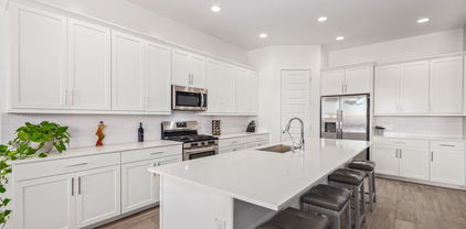 239 E Sagittarius Place, Chandler