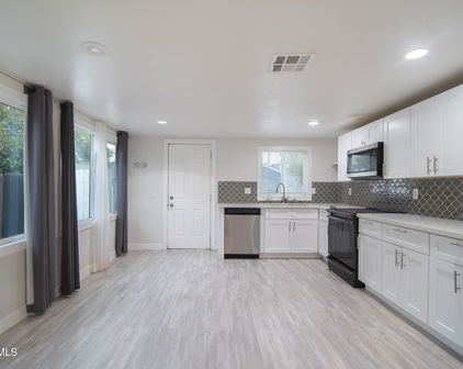 5919 W Myrtle Avenue, Glendale