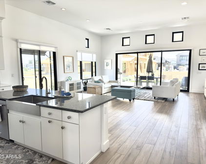 2725 E Derringer Court, Gilbert