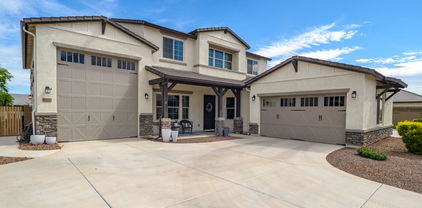 8331 N 172nd Lane, Waddell