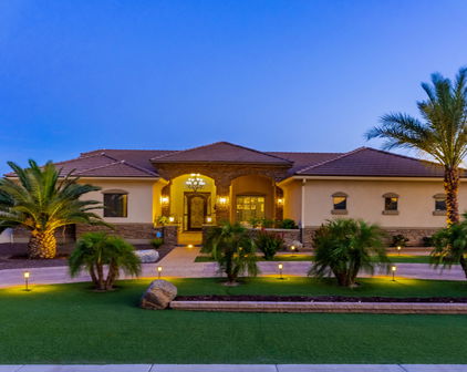16111 W Cheryl Court, Waddell