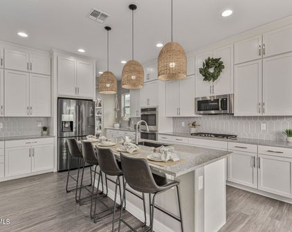 23073 E Desert Hills Drive, Queen Creek