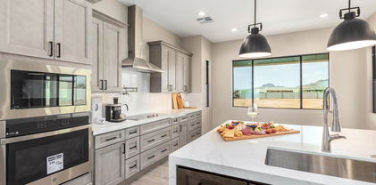 1620 E Cloud Road, Phoenix