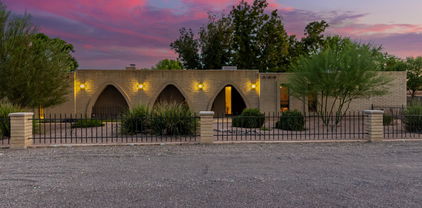 2147 W Comstock Drive, Chandler