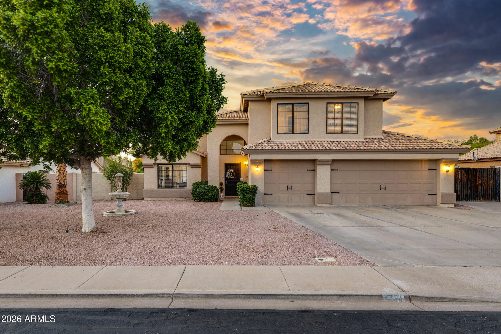 6544 E Portia Street, Mesa, Arizona 85215. 5 bedrooms 4 baths with