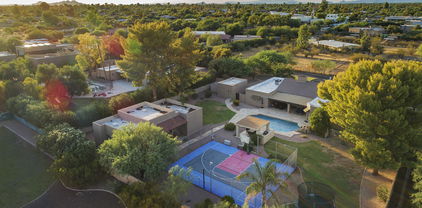 6517 E Gold Dust Avenue, Paradise Valley
