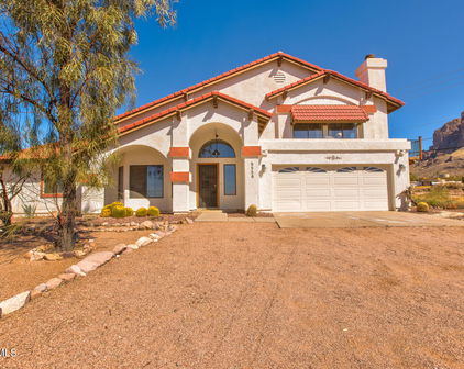 5556 E Singletree Street, Apache Junction